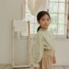 7A65E1D0-38C4-4D5F-82E2-18E308EF2066 雛菊印花上衣