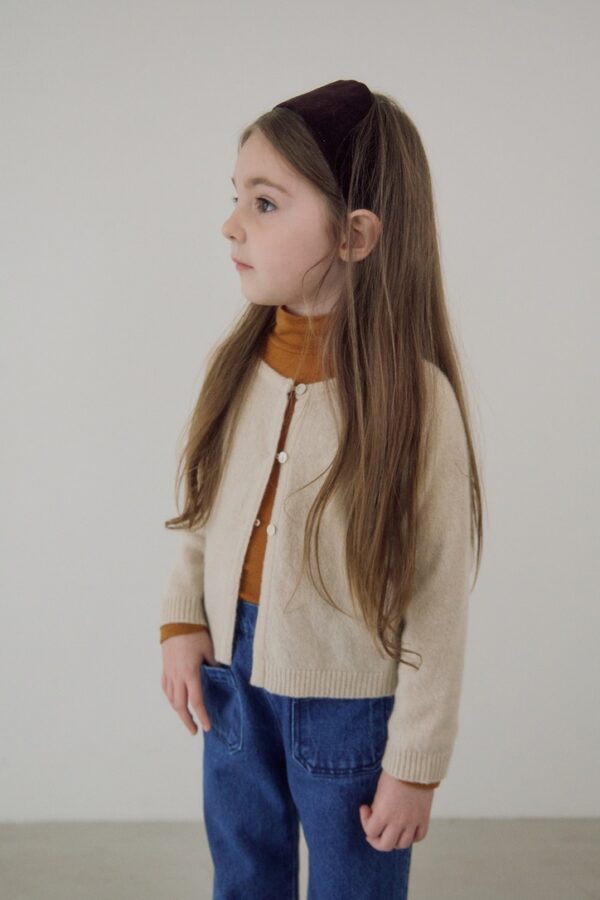 87834D36-1936-4EBB-9E64-CBE7E7A9A877_1_105_c 喀什米爾三扣針織外套