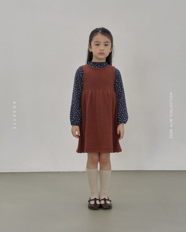 89CB4E8B-4E2C-4111-A45B-3CCB86052290 珍恩印花上衣