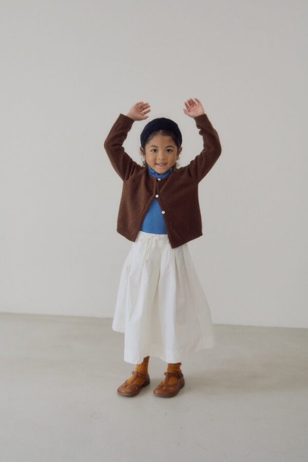 BE12FF19-A2DA-4D99-9D79-7011997F11BE_1_105_c 喀什米爾三扣針織外套