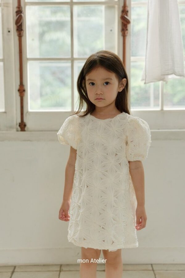 F36C7999-047B-44F4-944D-3D597A65C750 蘿潔洋裝